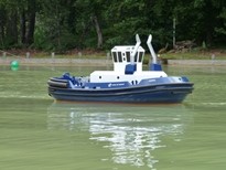 Cerro Aquamaster Tug at Port Revel